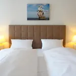 514, Seepark Apartment *